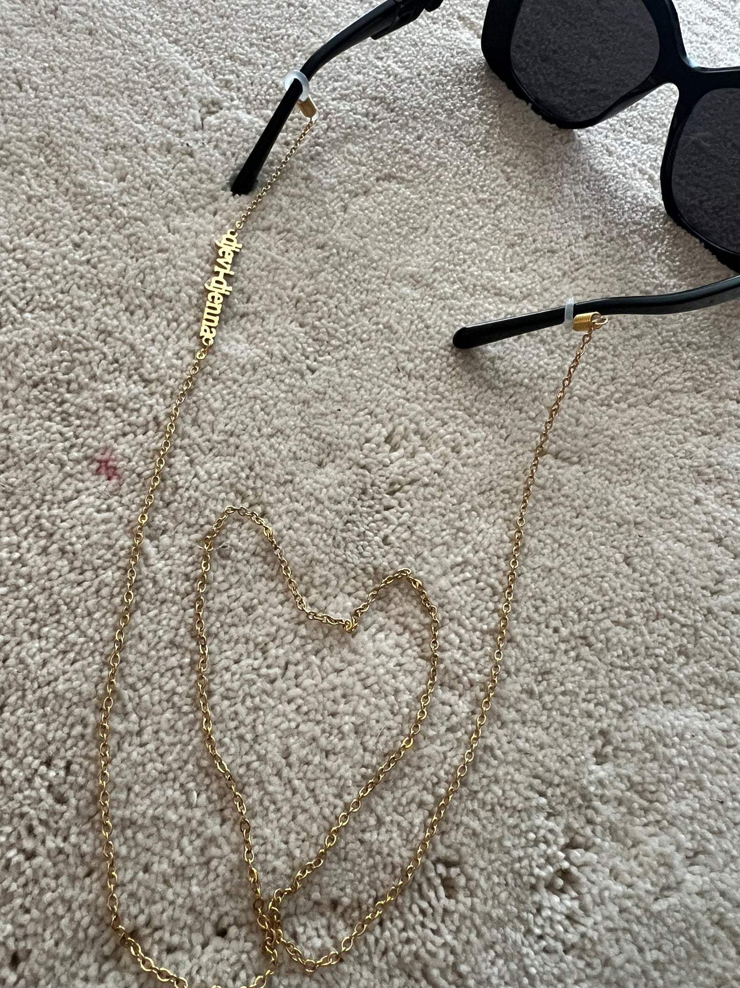 Zonnebril ketting gepersonaliseerd