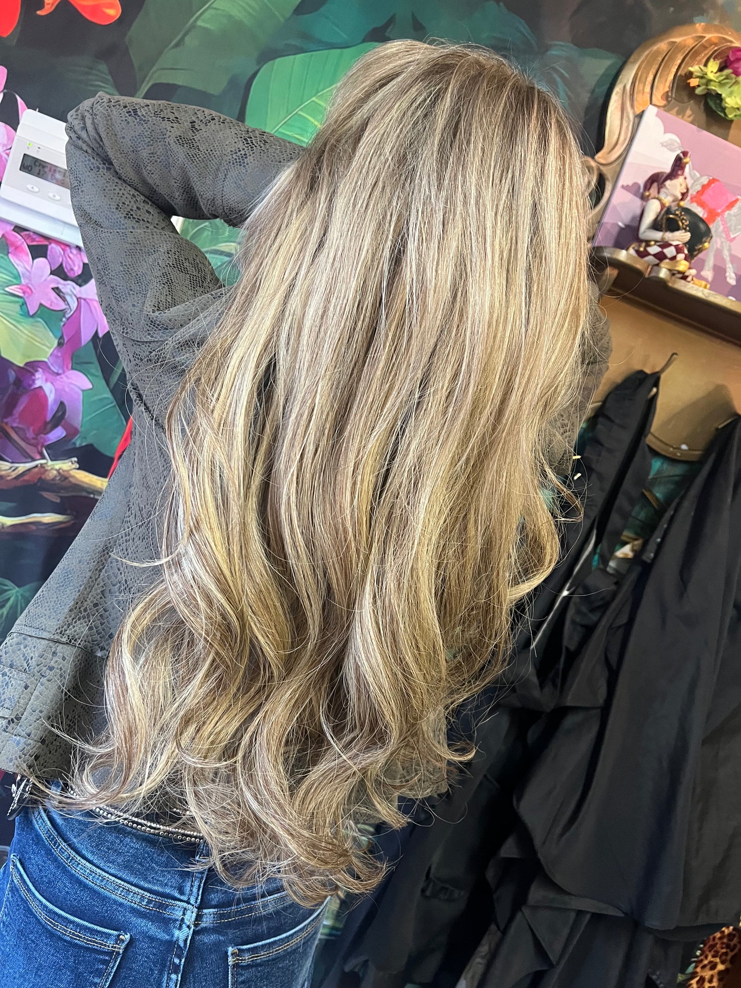 Hairweave neem contact met ons op