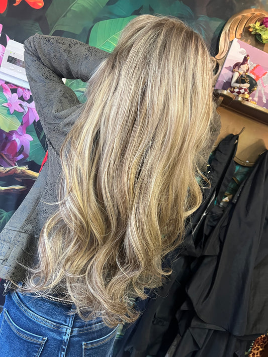 Hairweave neem contact met ons op